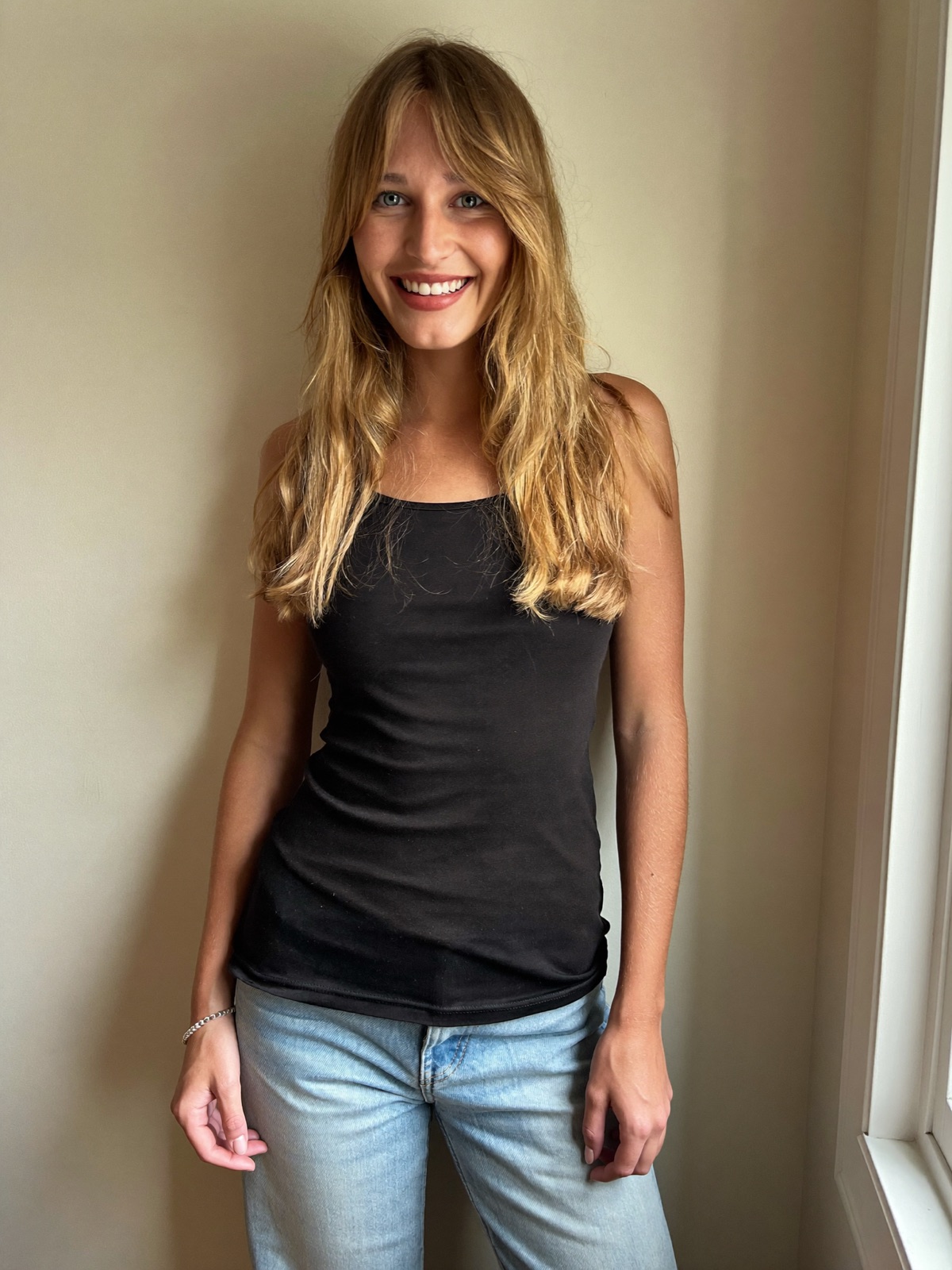 Liza — casting digitals, natural light